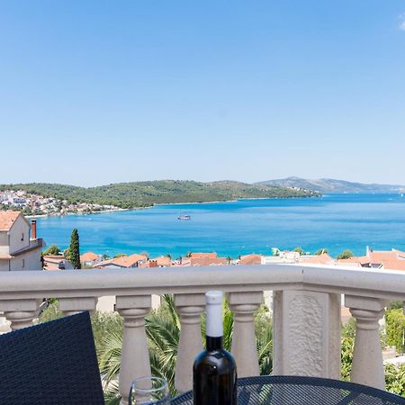 Apartments Bisera Trogir Exterior foto
