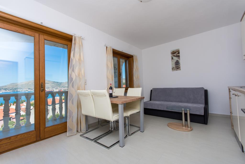 Apartments Bisera Trogir Exterior foto