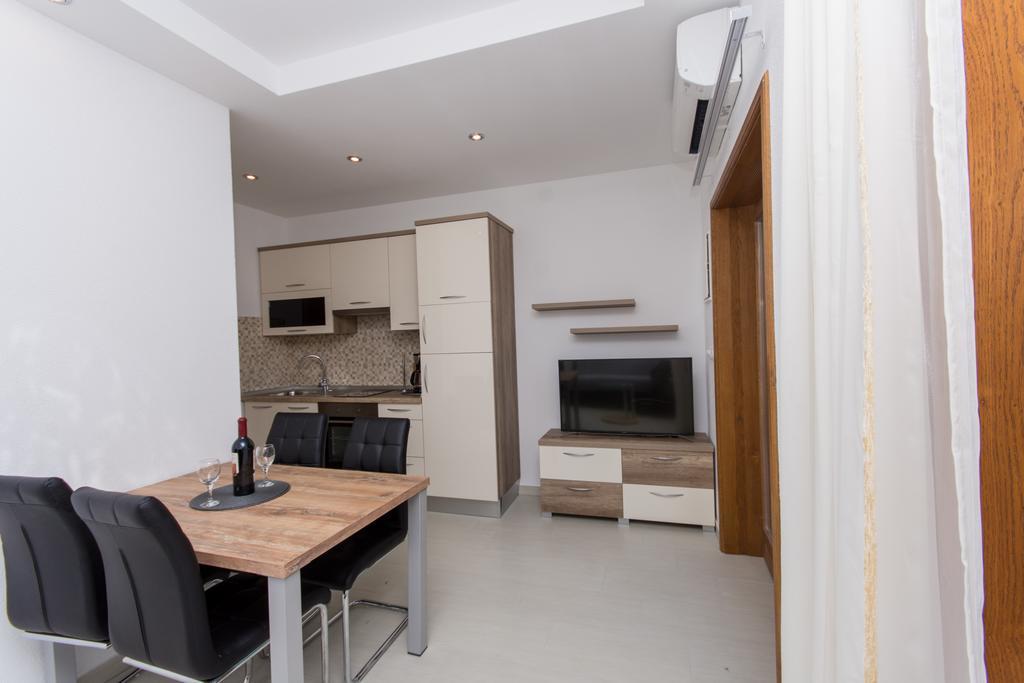 Apartments Bisera Trogir Exterior foto